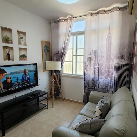 Appartamento יחידת דיור Rishon Leziyyon Esterno foto