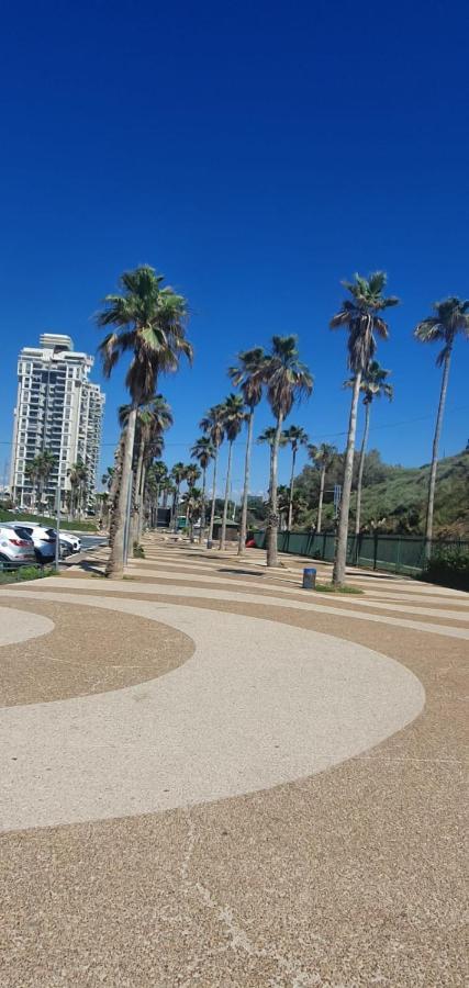 Appartamento יחידת דיור Rishon Leziyyon Esterno foto